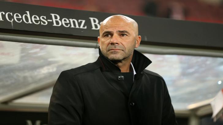 Bayer Leverkusen coach Peter Bosz